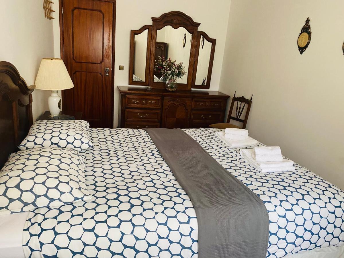 Swordfish Beach House Peniche Extérieur photo